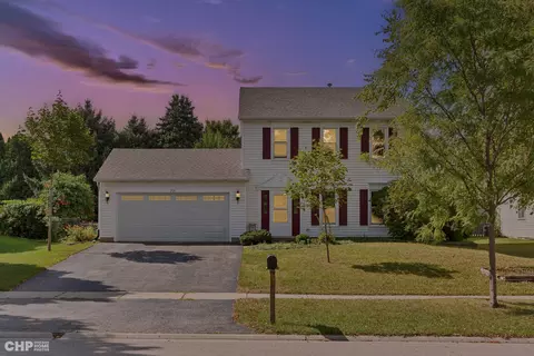 204 Georgetown Dr, Cary, IL 60013 photo 2