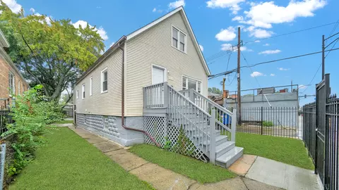 7116 S Damen Ave, Chicago, IL 60636