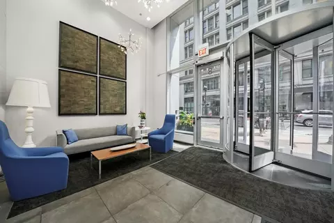 8 E Randolph St #1802, Chicago, IL 60601 photo 2