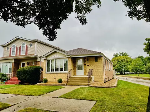 5940 S Massasoit Ave, Chicago, IL 60638