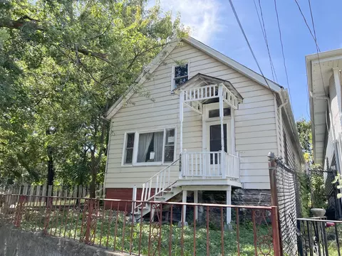 12606 Irving Ave, Blue Island, IL 60406