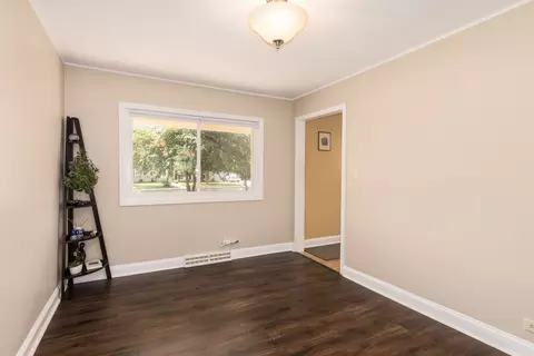 2650 Harrison St, Glenview, IL 60025 photo 9