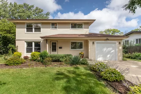 2650 Harrison St, Glenview, IL 60025