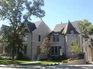 944 Green Bay Rd, Glencoe, IL 60022