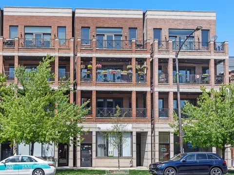 2706 W Chicago Ave #4, Chicago, IL 60622