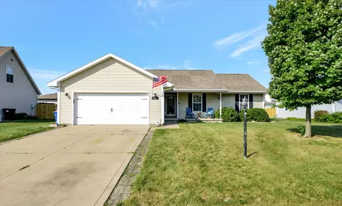 602 Wingstem Dr, Saint Joseph, IL 61873