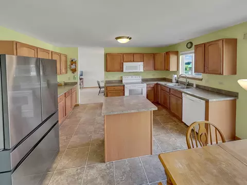 1880 Stonington Ave, Beecher, IL 60401 photo 8