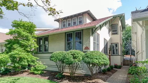744 S East Ave, Oak Park, IL 60304