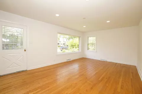 1517 N Hillside Ave, Berkeley, IL 60163 photo 4