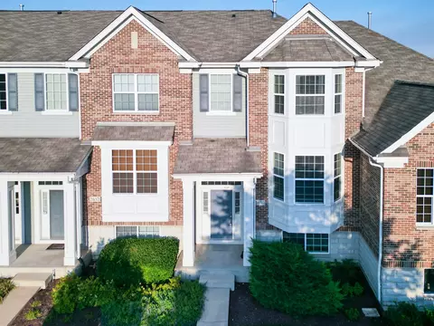 2650 Dunraven Ave, Naperville, IL 60540