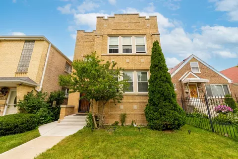 2834 N Kolmar Ave, Chicago, IL 60641