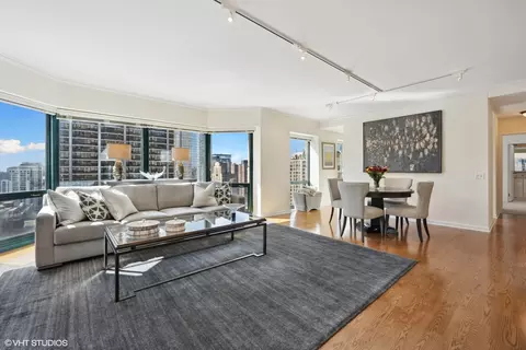 100 E Huron St #1206, Chicago, IL 60611 photo 4