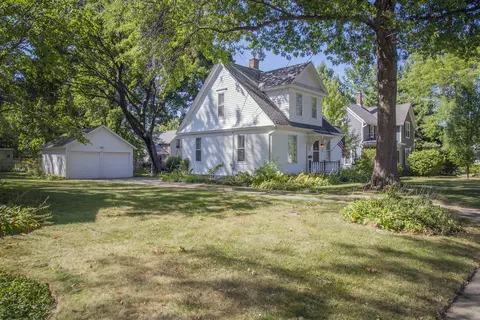 254 N Worth Ave, Elgin, IL 60123