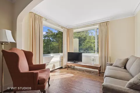 330 Barton Ave, Evanston, IL 60202 photo 8