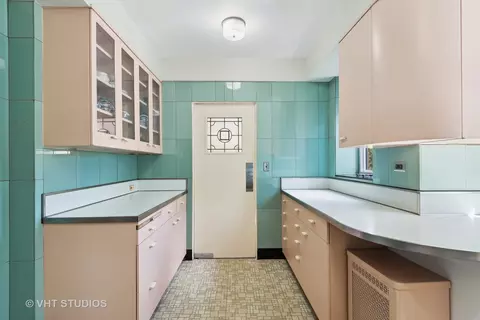 330 Barton Ave, Evanston, IL 60202 photo 12