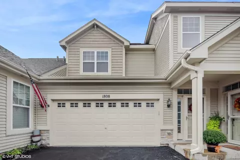 1808 Chase Ln, Aurora, IL 60502