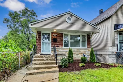 330 W 109th St, Chicago, IL 60628