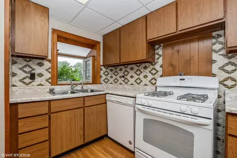 14800 Kenneth Ave, Midlothian, IL 60445 photo 7