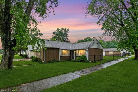 14800 Kenneth Ave, Midlothian, IL 60445