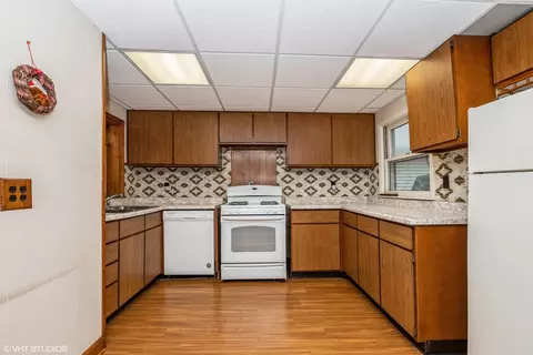 14800 Kenneth Ave, Midlothian, IL 60445 photo 6