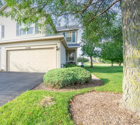 1798 N Wentworth Cir, Romeoville, IL 60446