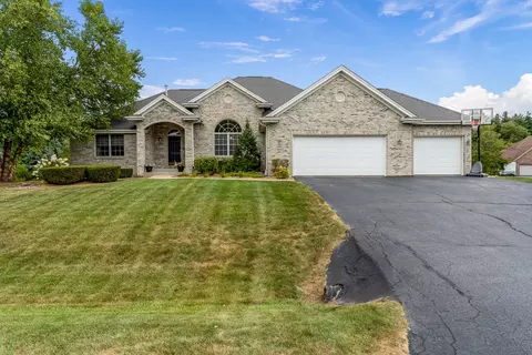 3620 Cobblestone Ln, Belvidere, IL 61008