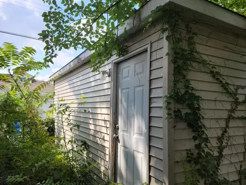 Undisclosed, Chicago, IL 60629 photo 21