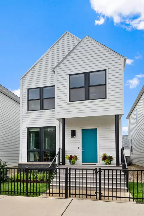 3730 N Milwaukee Ave, Chicago, IL 60641