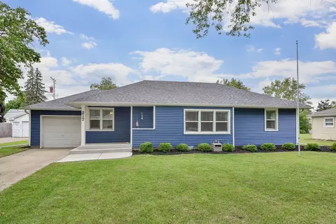 217 S Rosedale Ave, Aurora, IL 60506