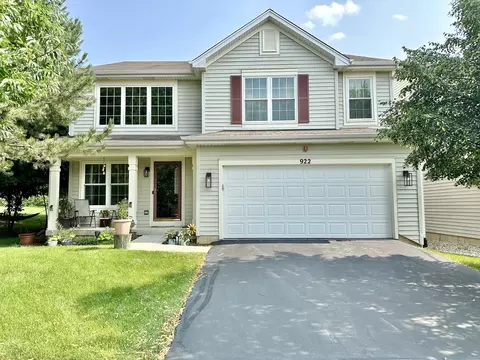 922 March St, Lake Zurich, IL 60047
