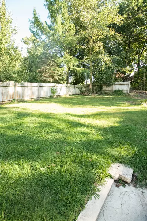 734 E 2nd St, Dixon, IL 61021 photo 13
