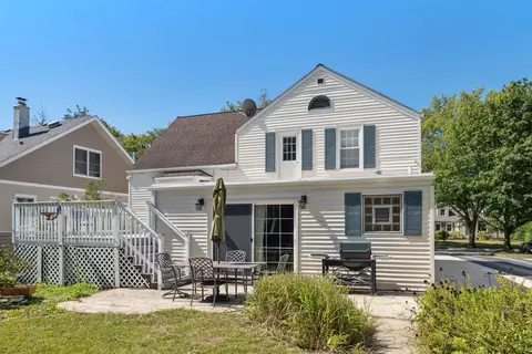 Exterior - 415 N Oak St, Itasca, IL 60143 photo 6 of 7