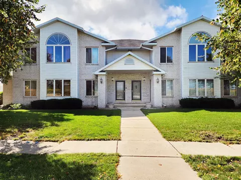1532 Northfield Meadows Blvd #U2, Bourbonnais, IL 60914