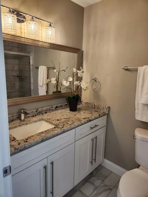 555 Philip Dr, Bartlett, IL 60103 photo 18