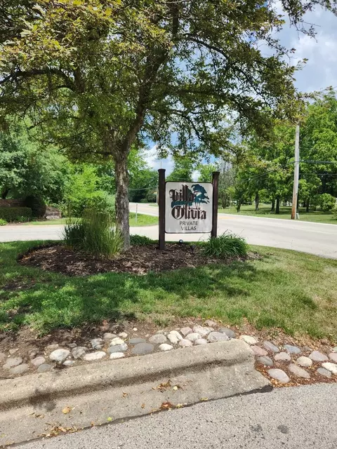 555 Philip Dr, Bartlett, IL 60103 photo 25