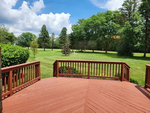 555 Philip Dr, Bartlett, IL 60103 photo 12