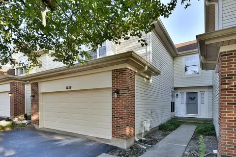 2129 Seaver Ln, Hoffman Estates, IL 60169