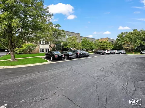 1967 Ammer Ridge Ct #301, Glenview, IL 60025