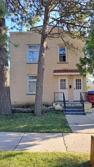 705 Helmholz Ave, Waukegan, IL 60085