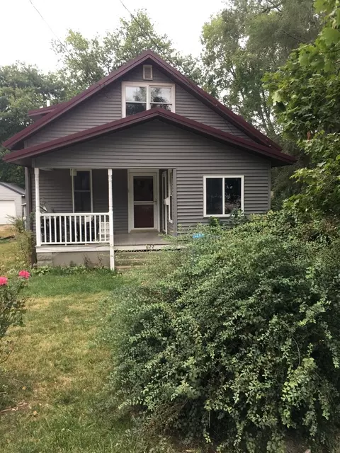 622 Cedar St, Dixon, IL 61021