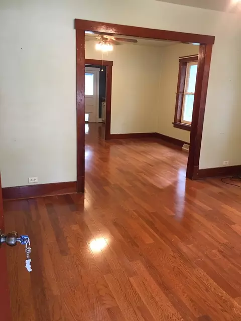 622 Cedar St, Dixon, IL 61021 photo 3