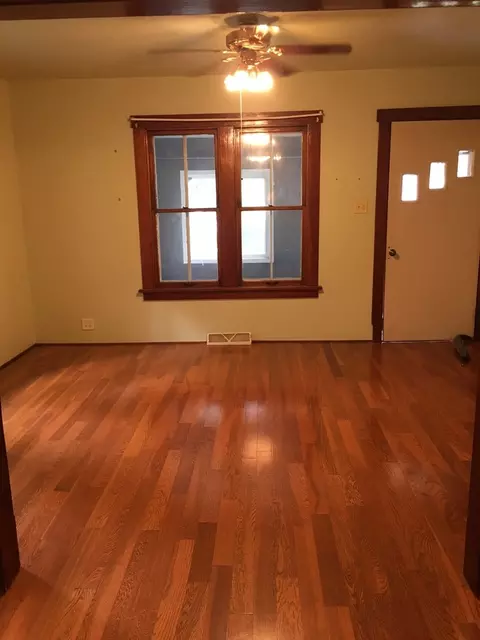 622 Cedar St, Dixon, IL 61021 photo 5
