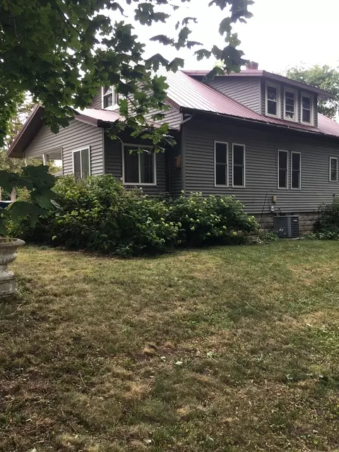 622 Cedar St, Dixon, IL 61021 photo 24