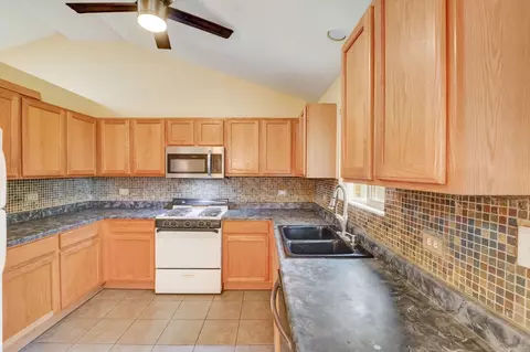 437 W 15th St, Chicago Heights, IL 60411 photo 18