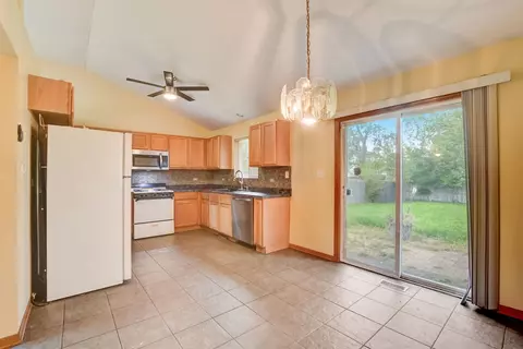 437 W 15th St, Chicago Heights, IL 60411 photo 16