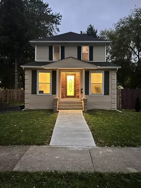 1818 Jackson St, North Chicago, IL 60064