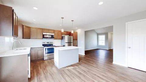 2 Megan Ct, Bloomington, IL 61701 photo 8
