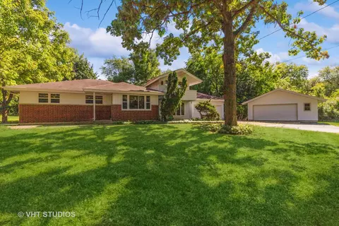 4331 Elm Rd, Gurnee, IL 60031
