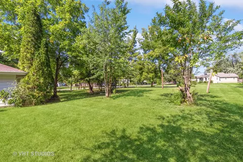 4331 Elm Rd, Gurnee, IL 60031 photo 15