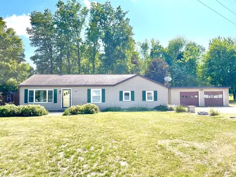 304 Peoria Ottawa Rd, Tonica, IL 61370